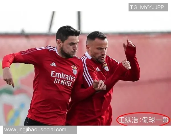 中超赛场惊现冷门本菲卡逆转里昂点球大战引发全场狂欢