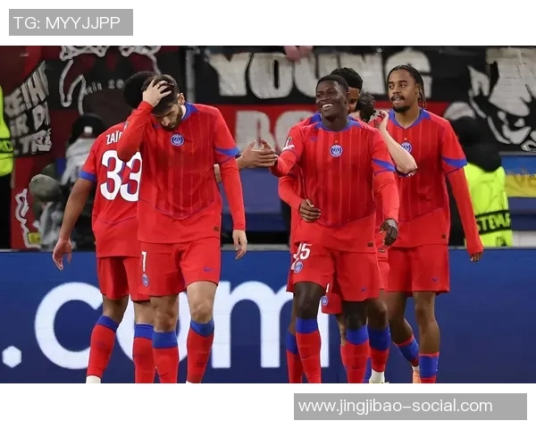 中超赛场惊现大逆转利物浦狂胜拜仁引发热议与分析 中超赛场惊现大逆转利物浦狂胜拜仁引发热议与分析