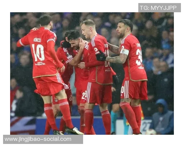 德甲惊现冷门热刺逆转战胜AC米兰引爆全场激情